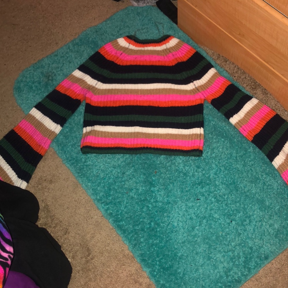 Bellbottom sweater !